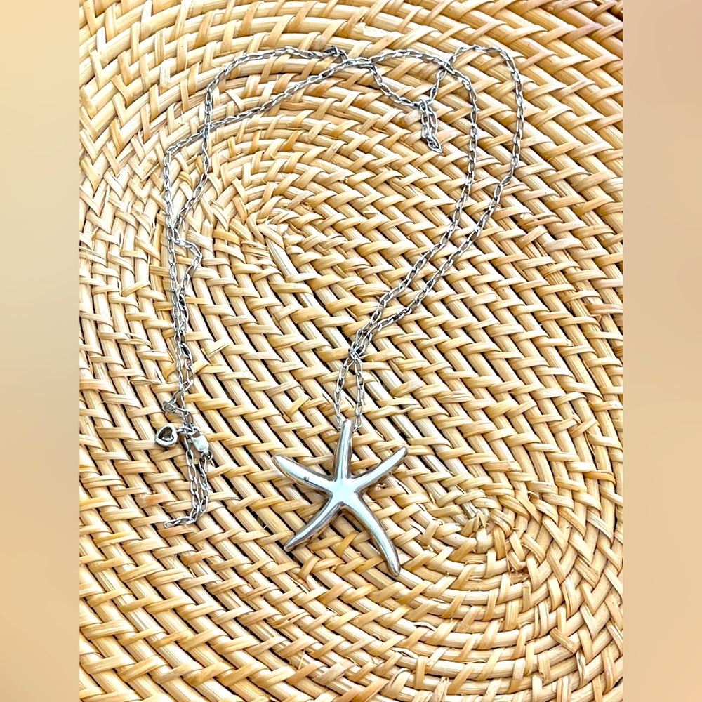 Italian vintage sterling silver long chain with starfish pendant